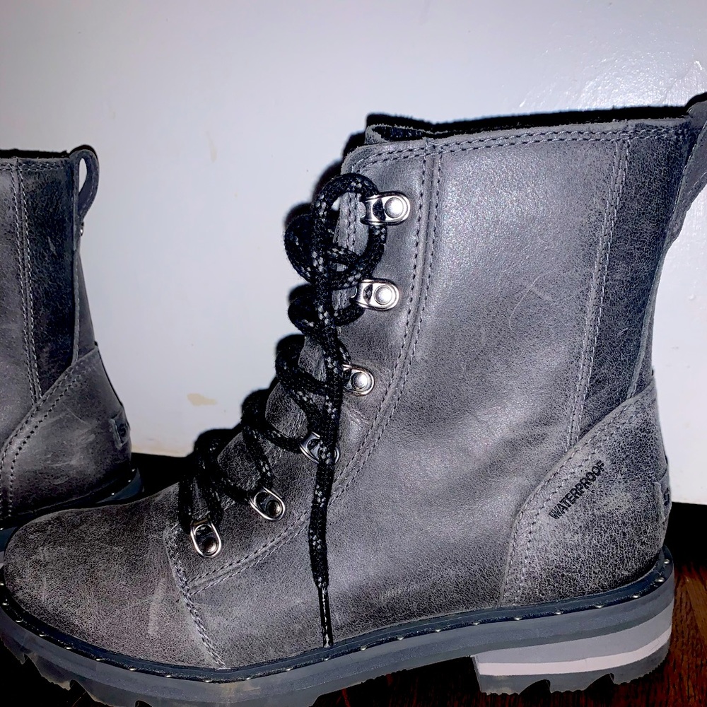 Sorel womens combat boots size 8.5. Grey leather brand new, never worn.